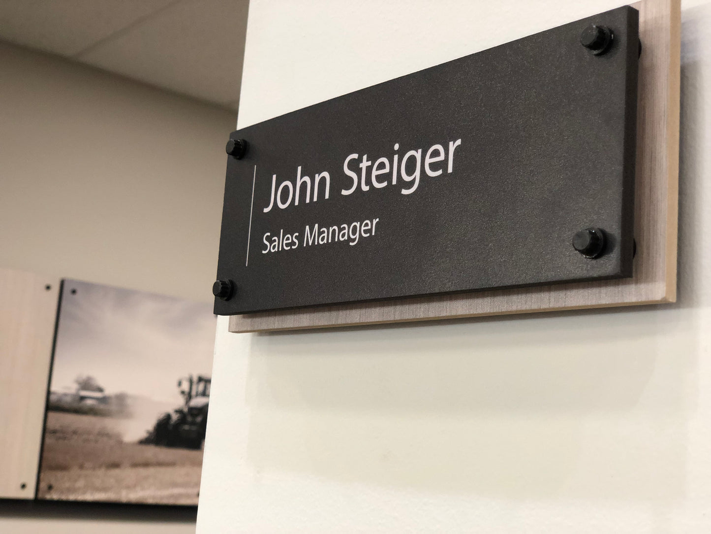 Room Placard: Centered