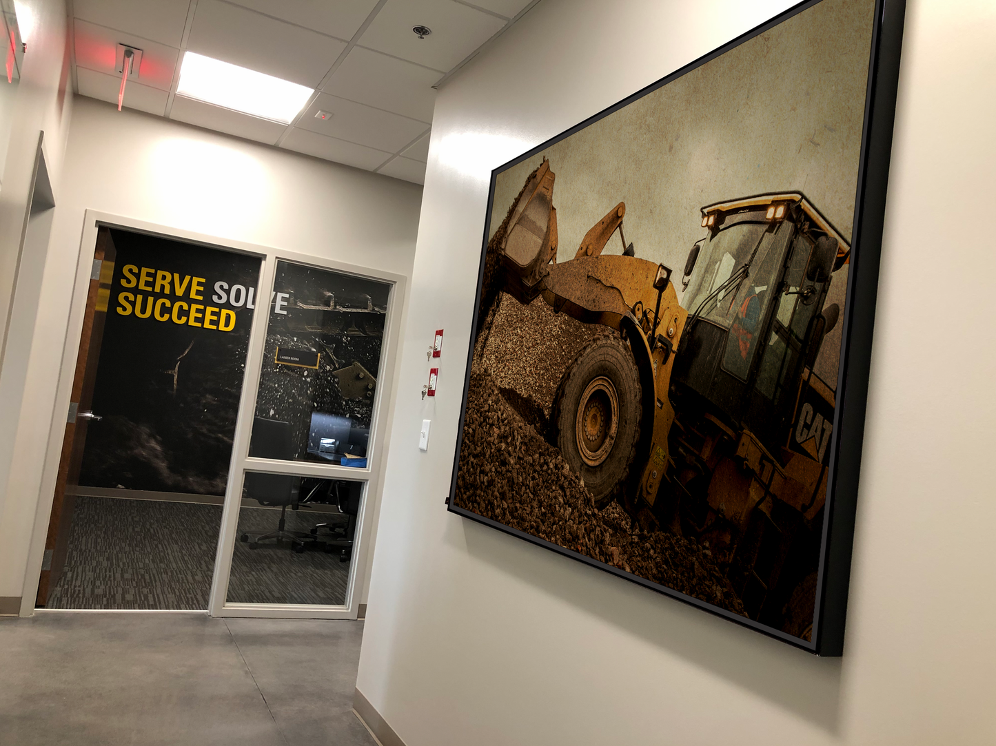 960 Wheel Loader Action| Framed Wall Art on Stretched Canvas